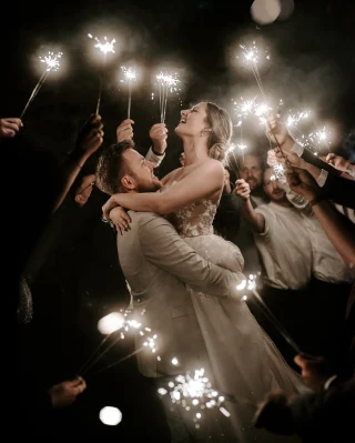 Cannot get over these shots of real bride & groom Leah & Andi. 
We fell in love with this elegant summer wedding. 🤍

Dress: @cenitybridal 
Stationery: @papeterie.herzmomente 
Location: @beverland_hochzeiten 
Videography: @wdb.films 
Ceremony: @die.rednerin.kathy 
Flowers: @jasmin_bluetezeit_duelmen 
Hair Styling: @hairstylingmelaniebusert 
Makeup Styling: @leahheinrichs_ 
DJ: @kassomania 
.
.
.
#bridaldress #elegantwedding #bridetobe #weddingplanner #bridestyle #weddingday #bridemakeup #weddinginspiration #weddingphotography #weddingphotoinspiration #sparklerexit #wed #gettingready #beautifulbrides #gracefulbrides #sonyalpha1 #weddingphotographerteam